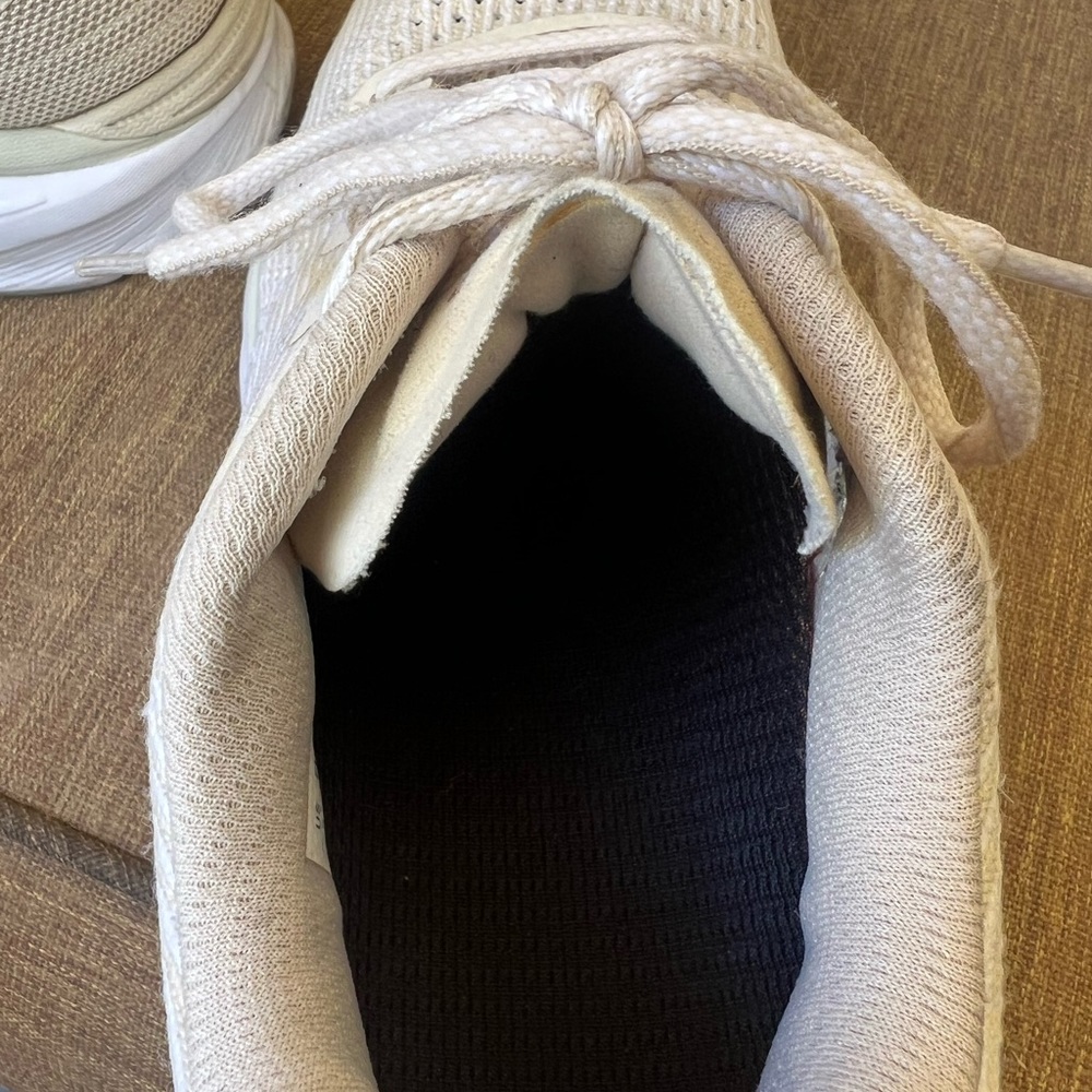 Running shoes - Picture 5 of 6